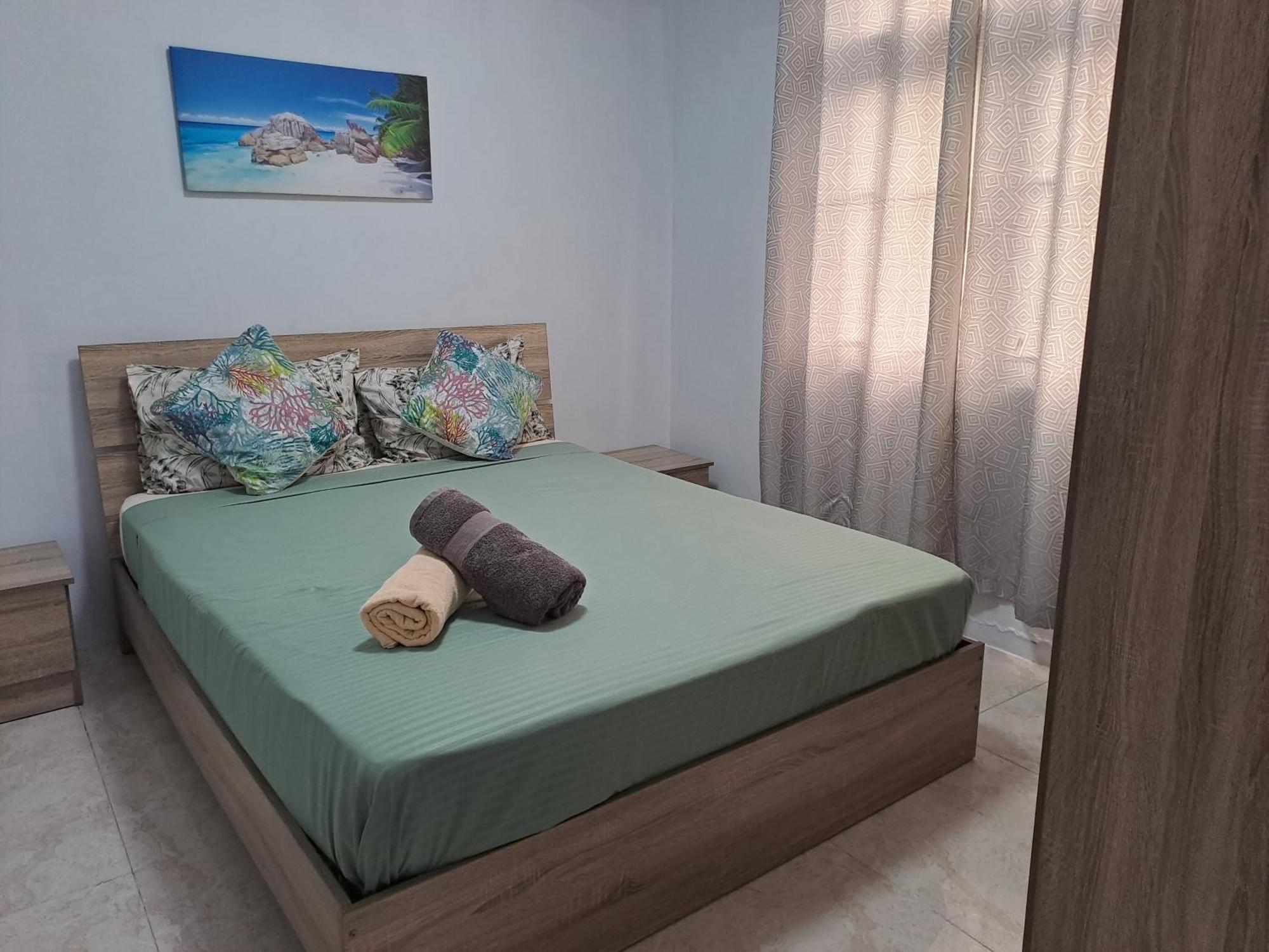 West Beach Apartment Flic en Flac Ngoại thất bức ảnh